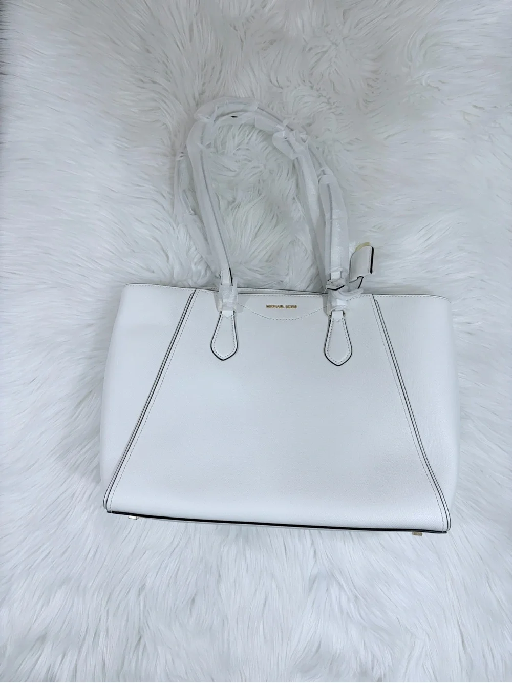 Michael Kors Taryn White Bag ✨brand new